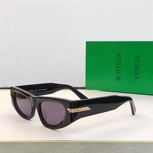 Bottega Veneta Sunglasses 117